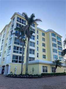 1900 N Gulf Shore Blvd #105 Naples, FL 34102
