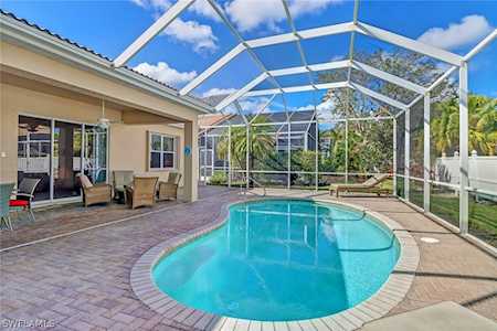 76 Glen Eagle Cir Naples, FL 34104