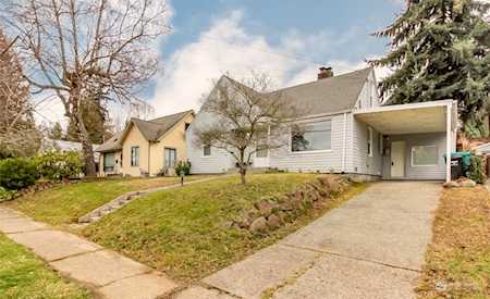 11406 Crestwood Dr S Seattle, WA 98178