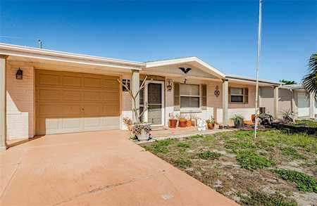 5023 Malus Dr New Port Richey, FL 34652