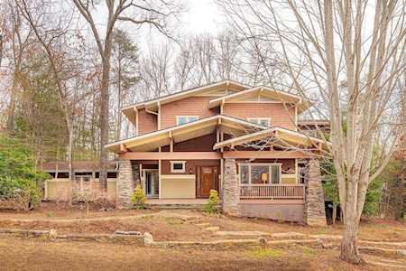 1611 Olmsted Dr Asheville, NC 28803