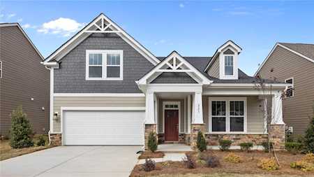 307 Reedy River Ln Lake Wylie, SC 29710