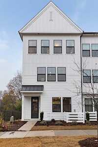 654 E Woodlawn Rd Charlotte, NC 28209
