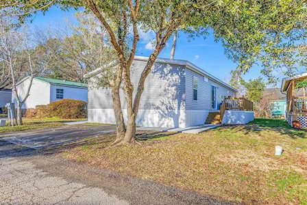 908 Pine Thicket St. Myrtle Beach, SC 29577