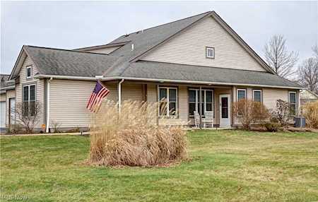 2130 Southampton Ln Avon, OH 44011