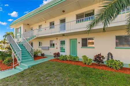2001 Greenbriar Blvd #2 Clearwater, FL 33763