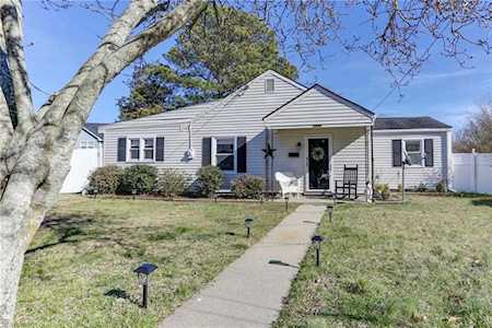 1849 Plane Circle Virginia Beach, VA 23454