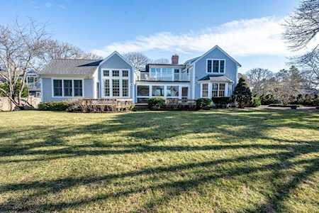 35 Barberry Ln Brewster, MA 02631