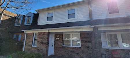 3307 Lakecrest Rd Virginia Beach, VA 23452