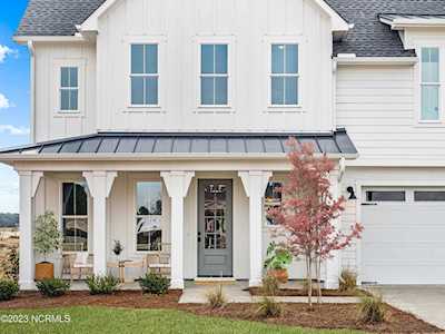 28 N Artisan Drive Hampstead, NC 28443