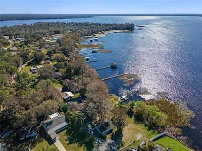 6404 Jenny Dr Lake Wales, FL 33898