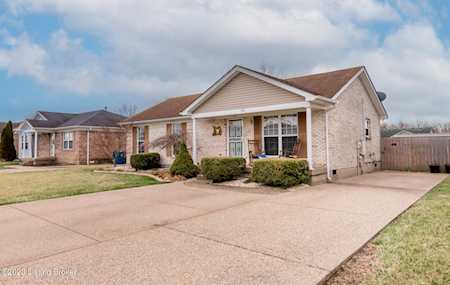 396 Beechcliff Cir Shepherdsville, KY 40165