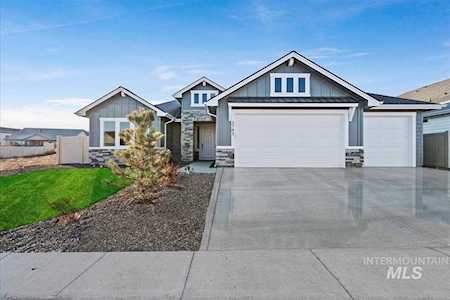 2743 E Sawtelle Peak St. Meridian, ID 83642
