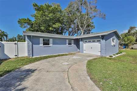 2088 Nellie St Largo, FL 33774