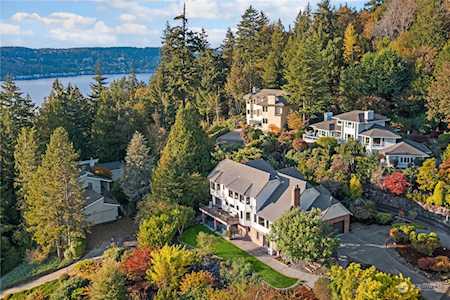 6328 NE 138th Place Kirkland, WA 98034