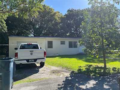 5909 SW 76th St South Miami, FL 33143