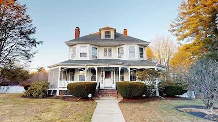 14 Pearl St Bellingham, MA 02019