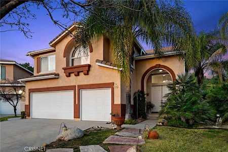 30534 Cannes Place Castaic, CA 91384
