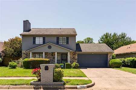 7832 Portman Avenue Fort Worth, TX 76112
