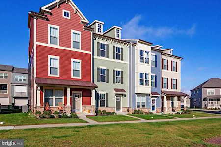 8650 Satinwood Dr Frederick, MD 21704