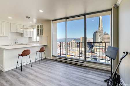 946 Stockton Street #9C San Francisco, CA 94108