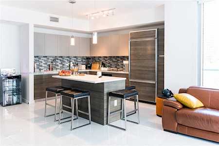 1100 S Miami Ave #1210 Miami, FL 33130