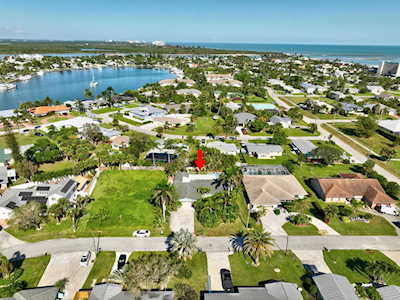 1610 Bahia Drive Fort Pierce, FL 34949