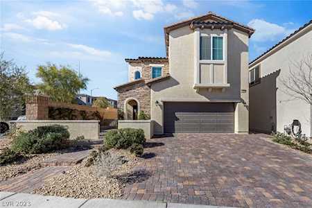 8025 Skye Bridge St Las Vegas, NV 89166