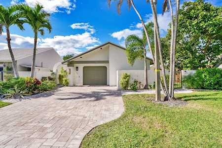 900 NW 21st Way Delray Beach, FL 33445