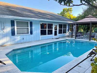 1904 NE Avenida Dracaena Jensen Beach, FL 34957