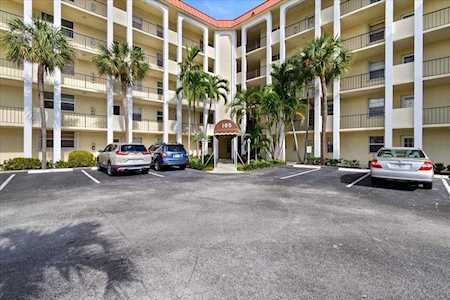 105 Paradise Harbour Boulevard #503 North Palm Beach, FL 33408