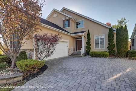 78 E Parsonage Way Manalapan, NJ 07726