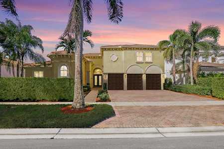 2712 Treanor Terrace Wellington, FL 33414