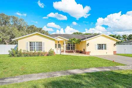 157 Santiago Street Royal Palm Beach, FL 33411