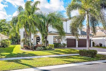 1819 Waldorf Drive Royal Palm Beach, FL 33411