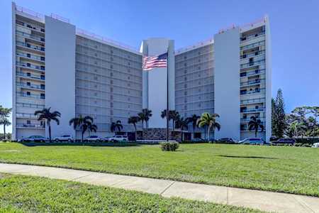 336 Golfview Road #702 North Palm Beach, FL 33408