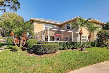 2817 SW Lakemont Place Palm City, FL 34990