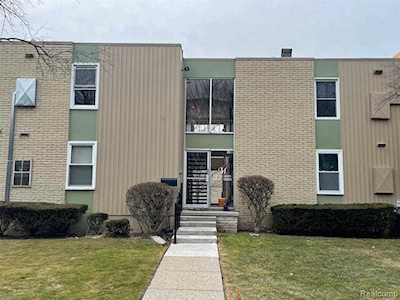 32815 Fargo St #101 Livonia, MI 48152
