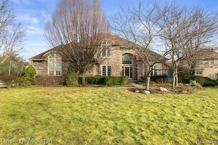 551 Terrace Ct Canton Twp, MI 48188