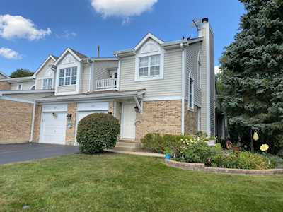 1002 N Cove Dr Palatine, IL 60067
