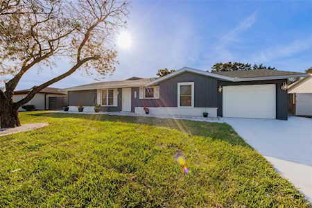 3620 63rd St W Bradenton, FL 34209