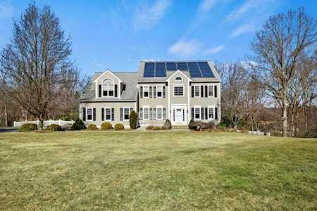 53 Piccadilly Way Westborough, MA 01581