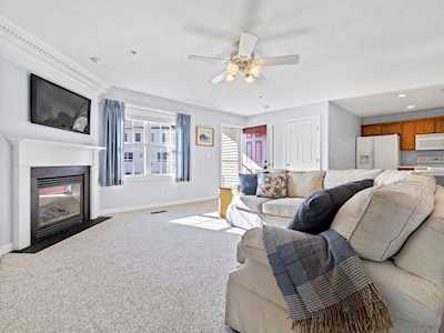 101 Hampton Way #101 Abington, MA 02351