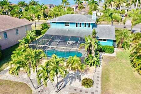6511 Surfside Blvd Apollo Beach, FL 33572