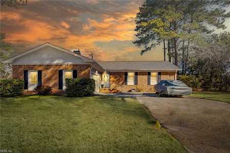 4329 Greendell Rd Chesapeake, VA 23321