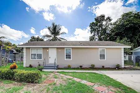 310 E E Elaine Circle West Palm Beach, FL 33409