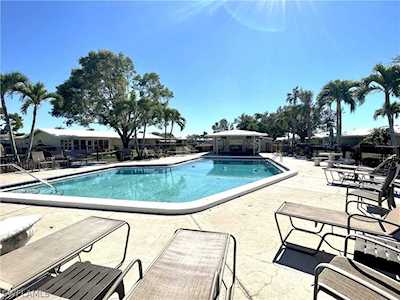 5549 Hamlet Ln Fort Myers, FL 33919