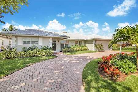 5711 Bayview Dr Fort Lauderdale, FL 33308