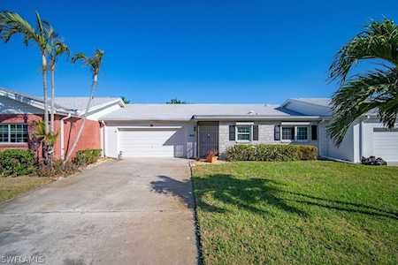 1517 Edgewater Cir Fort Myers, FL 33919