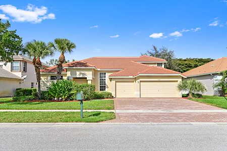 7068 Brunswick Circle Boynton Beach, FL 33472